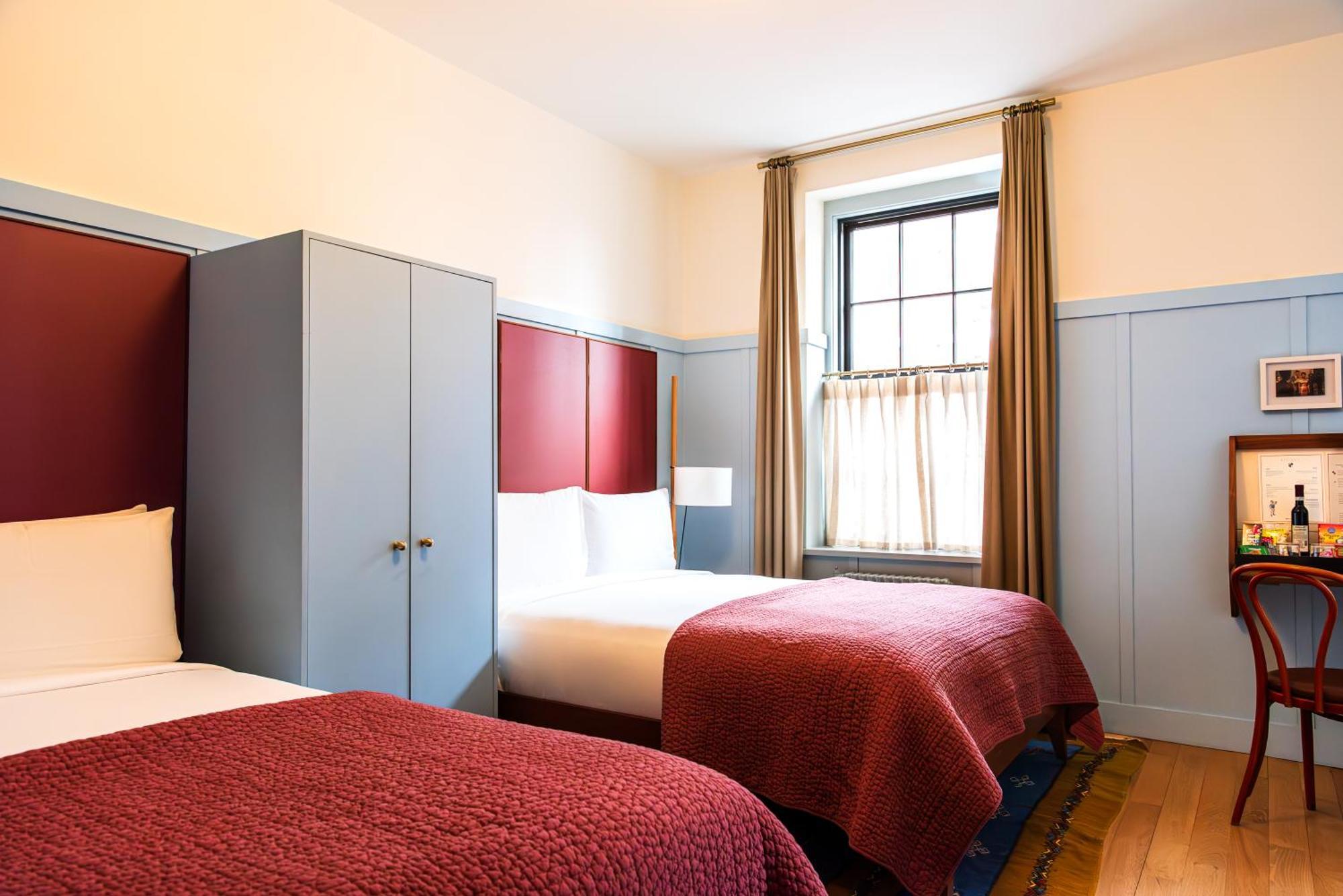 Hotel Kinsley キングストン エクステリア 写真